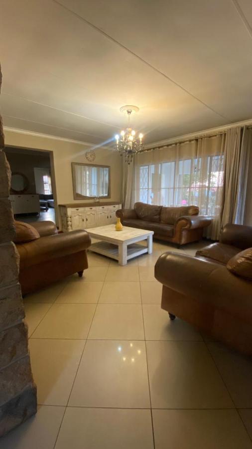 Randjesfontein Entire 4 Bedroom House In Midrand, Johannesburg מראה חיצוני תמונה