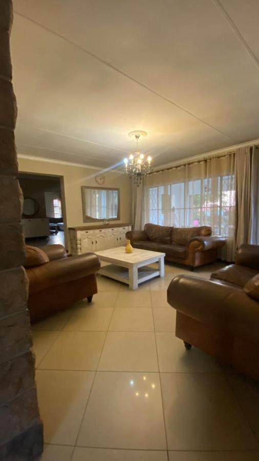 Randjesfontein Entire 4 Bedroom House In Midrand, Johannesburg מראה חיצוני תמונה